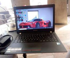 Pc Portable Lenovo Intel Core i5 G6 Batterie 5H 8Go RAM 500Go Disc Dur avec Cartable